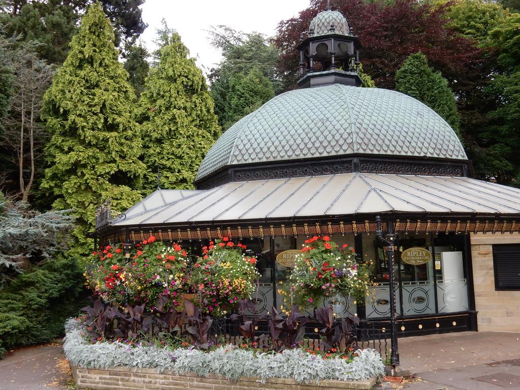 Springdale Guest House Harrogate Esterno foto